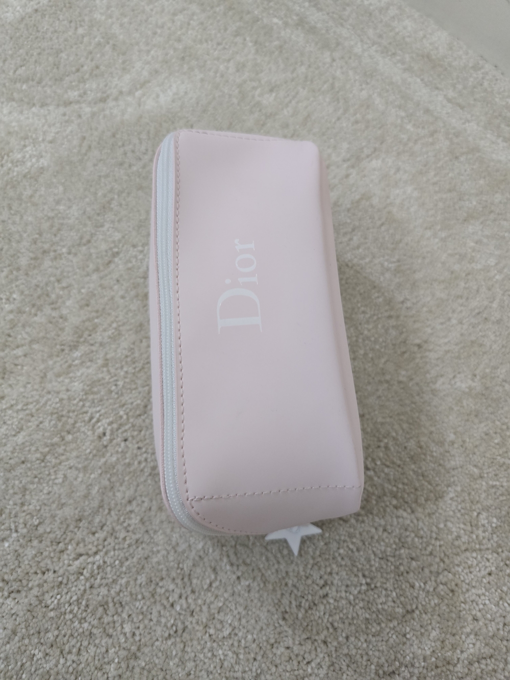 Dior Pink Cosmetic Pouch - Picture 7 of 12
